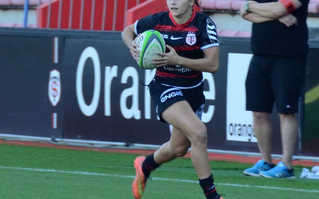 UNE AMBASSADRICE JAUNE ET BLEUE