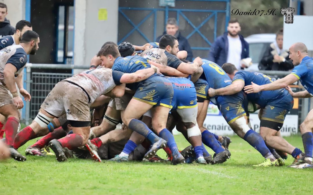 UN DIMANCHE FROID ET PLUVIEUX