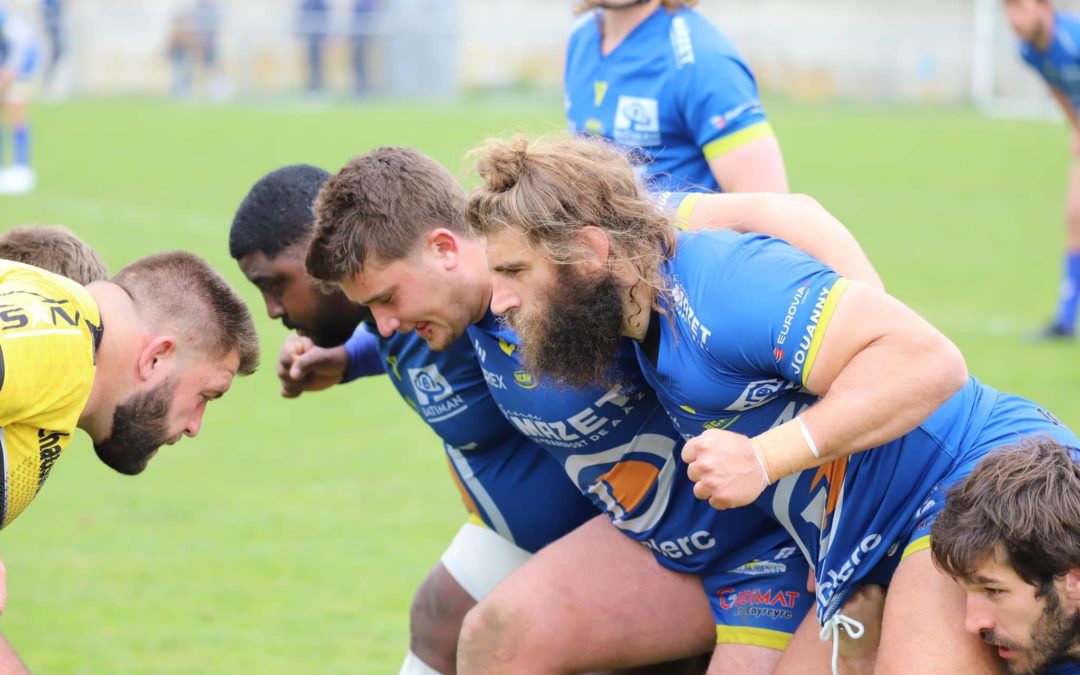UNE ETOILE JAUNE & BLEUE SUR LE CIEL DE DUGRADUS