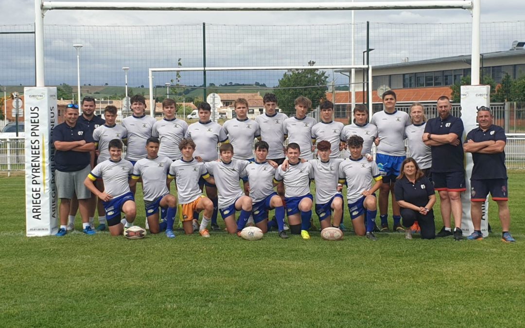 UN GRAND MOMENT DE BONHEUR