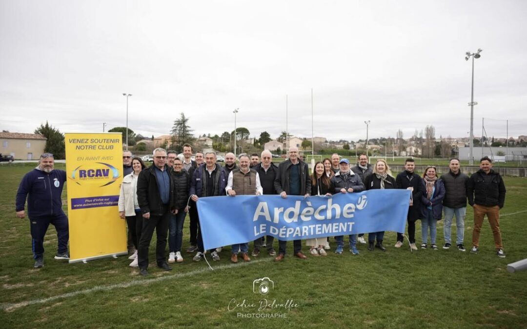 FRAPPER FORT POUR L’EMPLOI 
