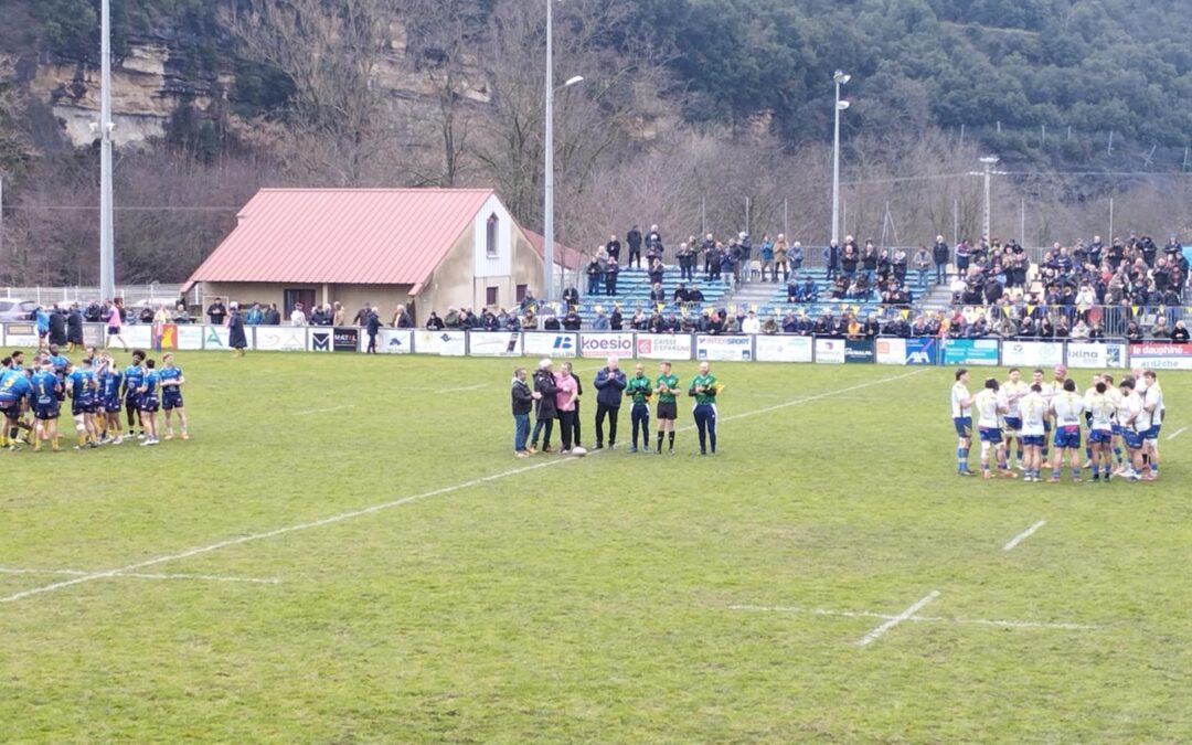 UN DERBY / MIEUX UNE RENCONTRE EN TOUTE AMITIE