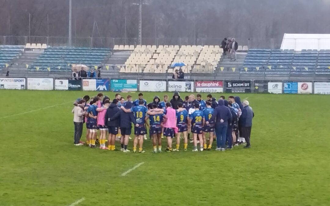 UN DUEL RENVERSANT QUI TOURNE AU JAUNE & BLEU